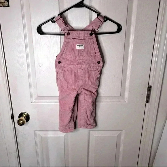 OshKosh B'gosh Other - EUC Oshkosh BGosh Girls Light Pink Corduroy Overalls 12 M Buttons